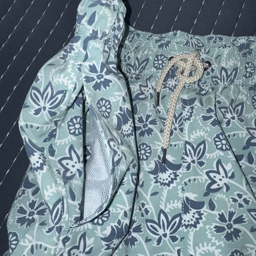 Faherty Swim Trunk Shorts Elastic Tie Floral Green Blue Cream Mens  Sz XL Lined